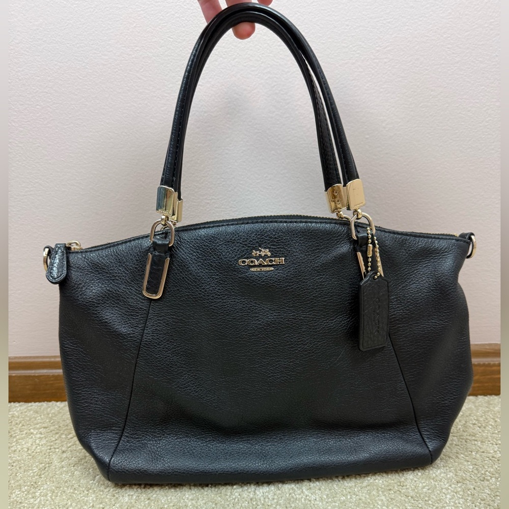 COACH | small Kelsey black pebbled leather satchel purse gold hardware